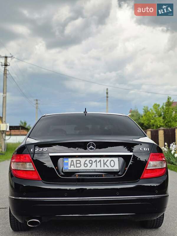 Седан Mercedes-Benz C-Class 2010 в Вінниці
