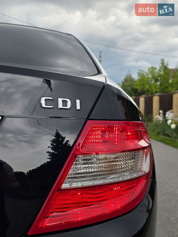 Седан Mercedes-Benz C-Class 2010 в Вінниці