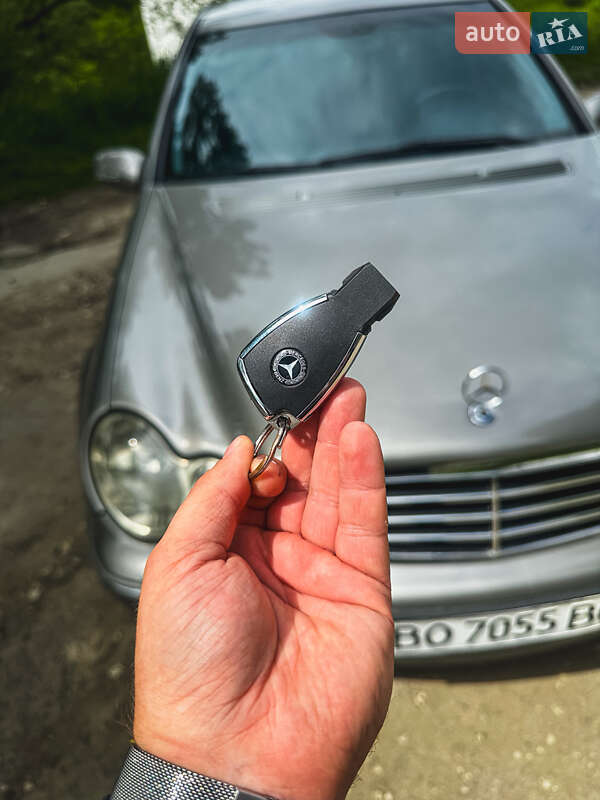 Седан Mercedes-Benz C-Class 2004 в Тернополі