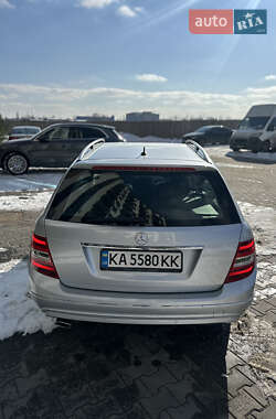 Універсал Mercedes-Benz C-Class 2011 в 