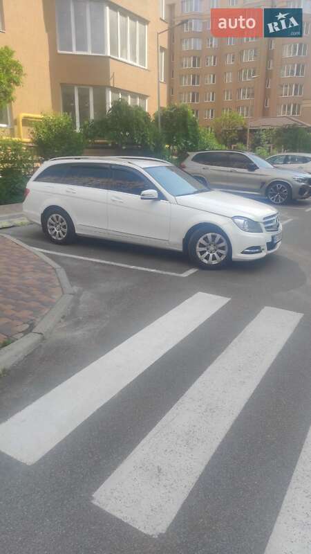 Універсал Mercedes-Benz C-Class 2013 в Софіївській Борщагівці