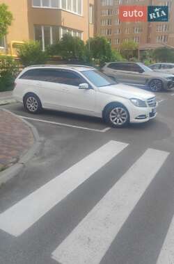 Универсал Mercedes-Benz C-Class 2013 в 