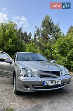Седан Mercedes-Benz C-Class 2005 в Киеве