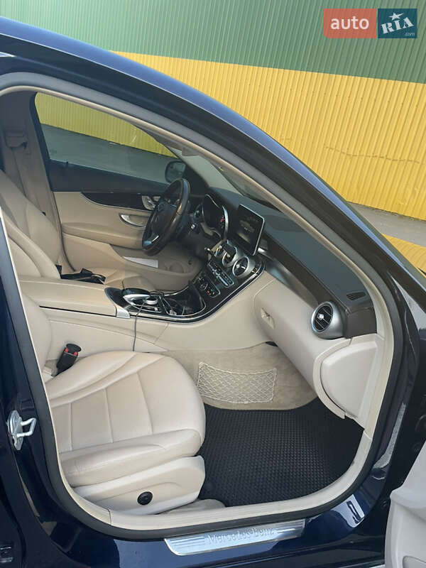 Седан Mercedes-Benz C-Class 2015 в Ужгороді