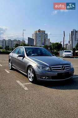 Седан Mercedes-Benz C-Class 2011 в 