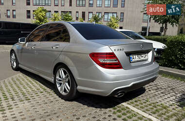 Седан Mercedes-Benz C-Class 2011 в 