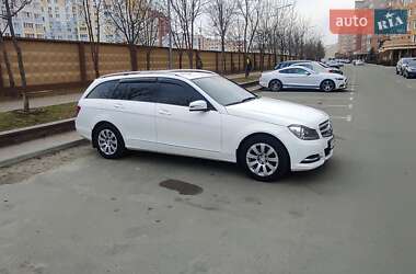 Универсал Mercedes-Benz C-Class 2013 в 