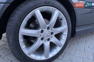 Купе Mercedes-Benz C-Class 2006 в 
