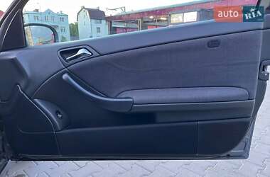 Купе Mercedes-Benz C-Class 2006 в 