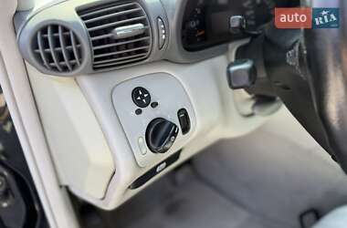 Седан Mercedes-Benz C-Class 2003 в 