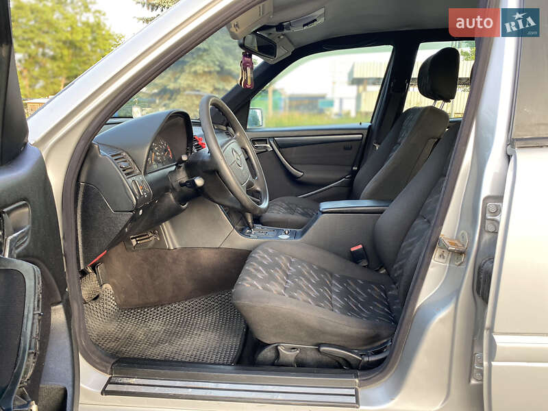 Универсал Mercedes-Benz C-Class 2000 в Кропивницком