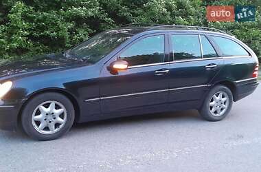 Універсал Mercedes-Benz C-Class 2002 в Дунаївцях