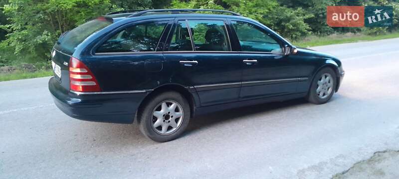 Универсал Mercedes-Benz C-Class 2002 в Дунаевцах