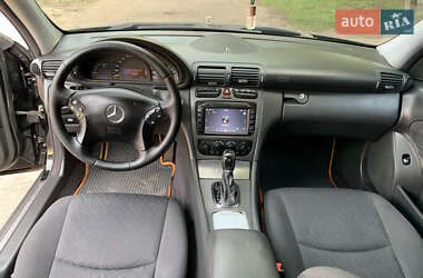 Седан Mercedes-Benz C-Class 2003 в 