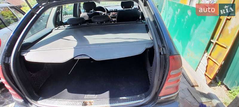Универсал Mercedes-Benz C-Class 2002 в Дунаевцах