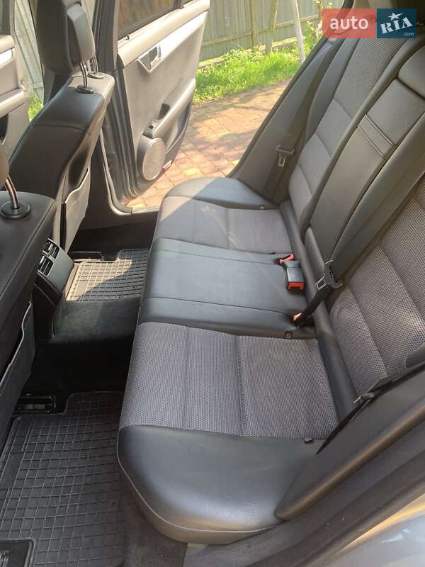 Универсал Mercedes-Benz C-Class 2010 в Львове фото 10 Универсал Mercedes-Benz C-Class 2010 в Львове