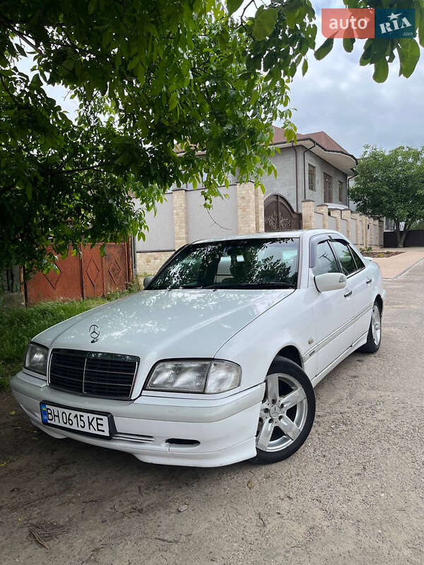 Седан Mercedes-Benz C-Class 1997 в 