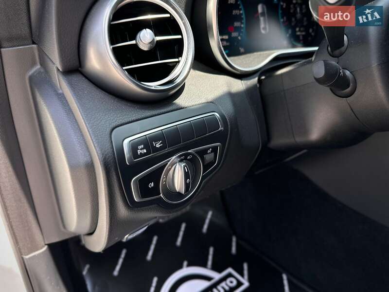 Седан Mercedes-Benz C-Class 2019 в Киеве