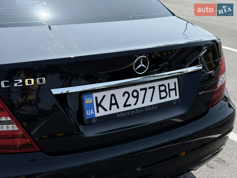 Седан Mercedes-Benz C-Class 2011 в Киеве
