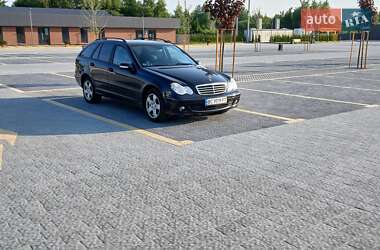 Универсал Mercedes-Benz C-Class 2006 в Львове