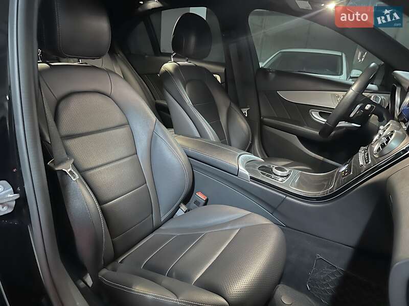 Седан Mercedes-Benz C-Class 2018 в Дніпрі