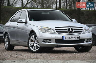 Седан Mercedes-Benz C-Class 2009 в 