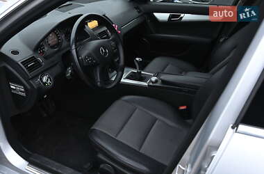 Седан Mercedes-Benz C-Class 2009 в 