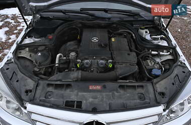 Седан Mercedes-Benz C-Class 2009 в 