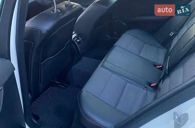 Седан Mercedes-Benz C-Class 2009 в 
