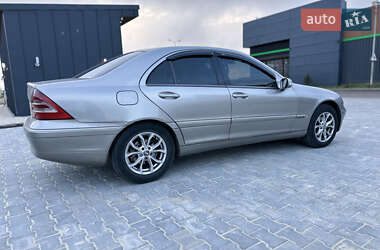 Седан Mercedes-Benz C-Class 2003 в 