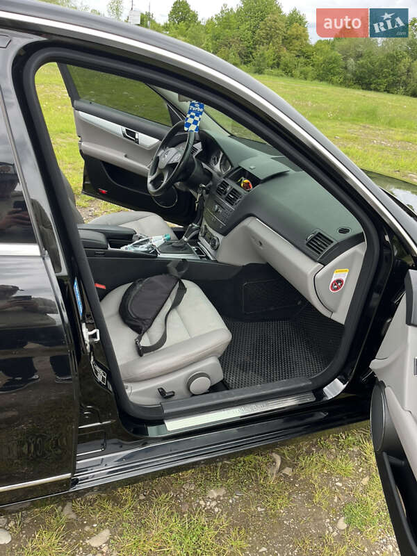 Седан Mercedes-Benz C-Class 2008 в Одессе фото 19 Седан Mercedes-Benz C-Class 2008 в Одессе