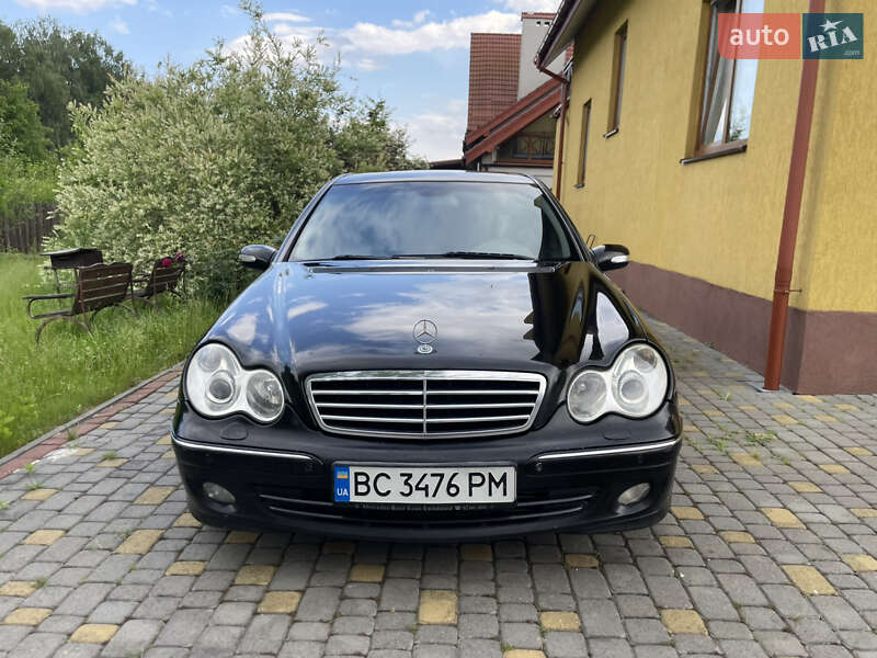 Седан Mercedes-Benz C-Class 2006 в 
