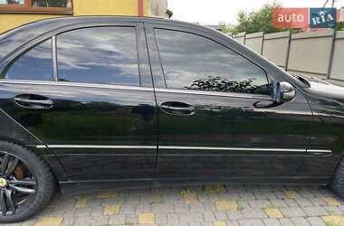 Седан Mercedes-Benz C-Class 2006 в 