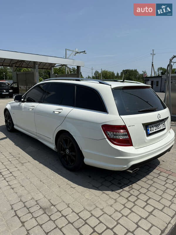 Универсал Mercedes-Benz C-Class 2008 в Мостиске