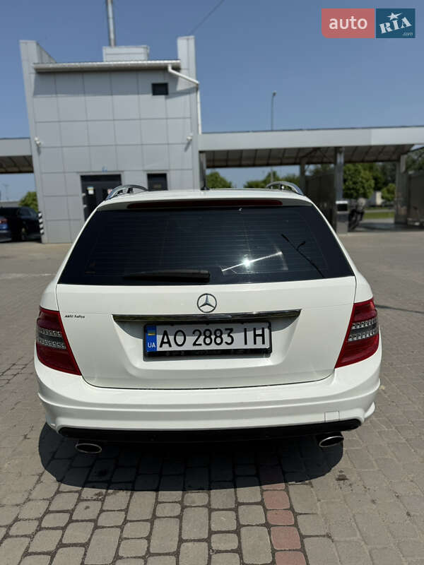 Универсал Mercedes-Benz C-Class 2008 в Мостиске