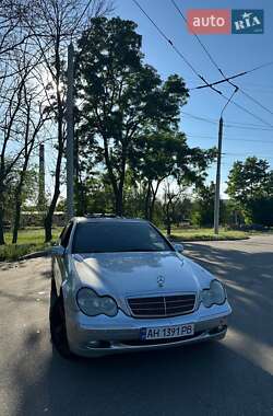 Седан Mercedes-Benz C-Class 2001 в Краматорську