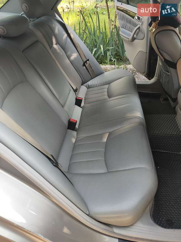 Седан Mercedes-Benz C-Class 2005 в Белой Церкви
