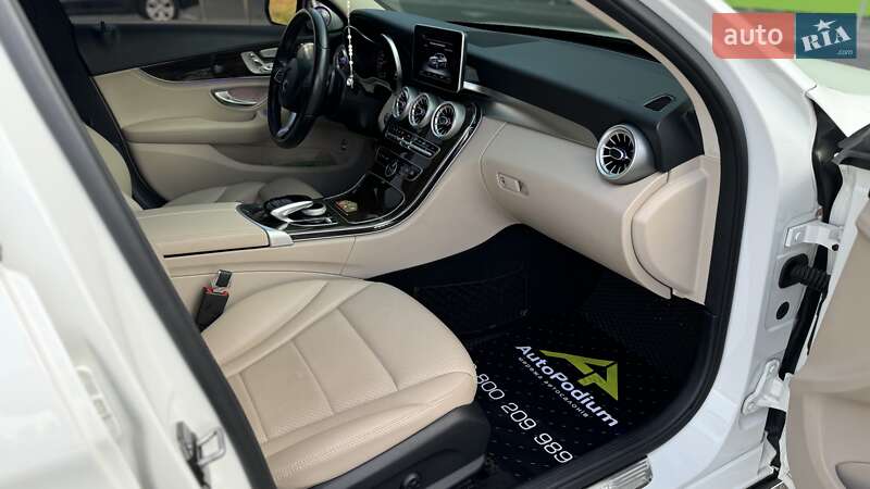 Седан Mercedes-Benz C-Class 2016 в Киеве