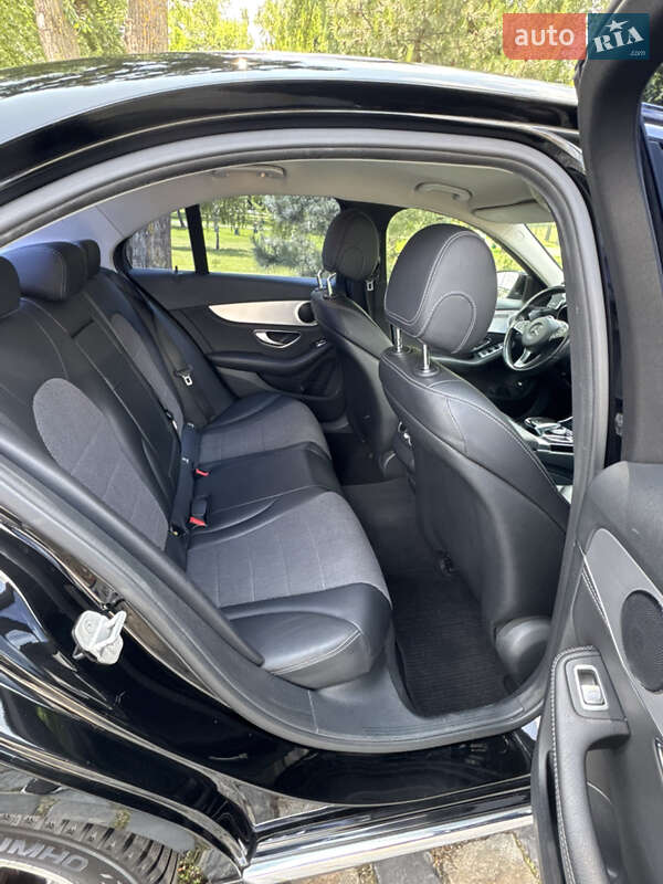 Седан Mercedes-Benz C-Class 2015 в Києві