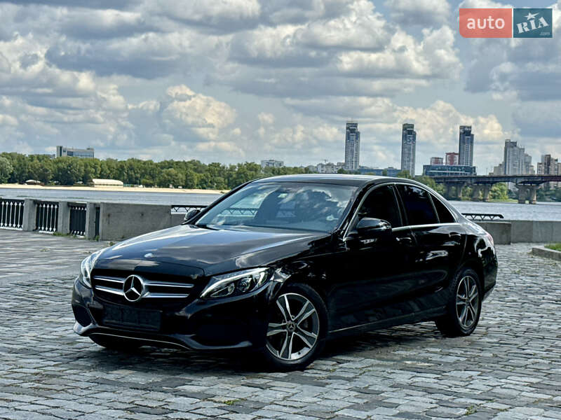 Седан Mercedes-Benz C-Class 2015 в Києві