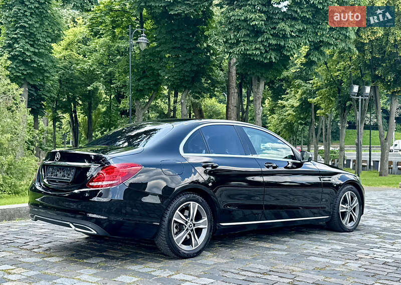 Седан Mercedes-Benz C-Class 2015 в Києві