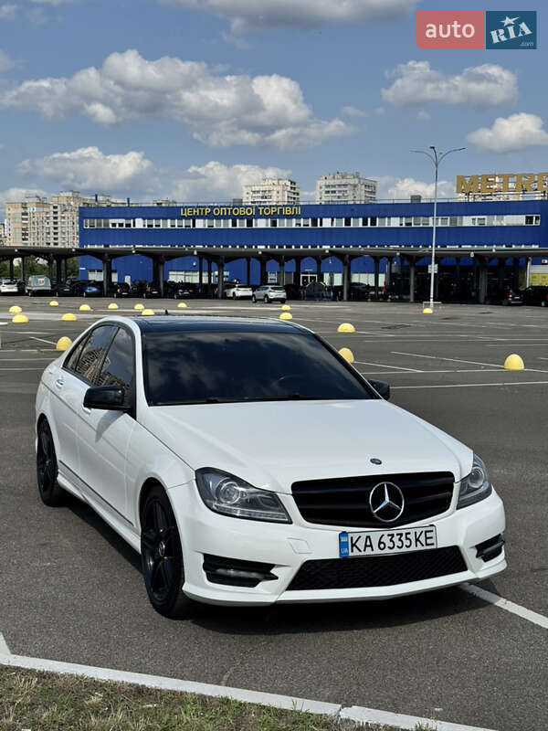Седан Mercedes-Benz C-Class 2013 в 