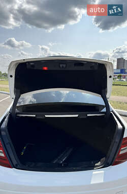 Седан Mercedes-Benz C-Class 2013 в 