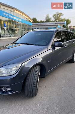 Универсал Mercedes-Benz C-Class 2010 в 