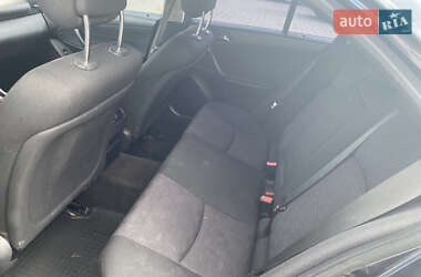 Седан Mercedes-Benz C-Class 2004 в 