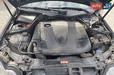 Седан Mercedes-Benz C-Class 2004 в 