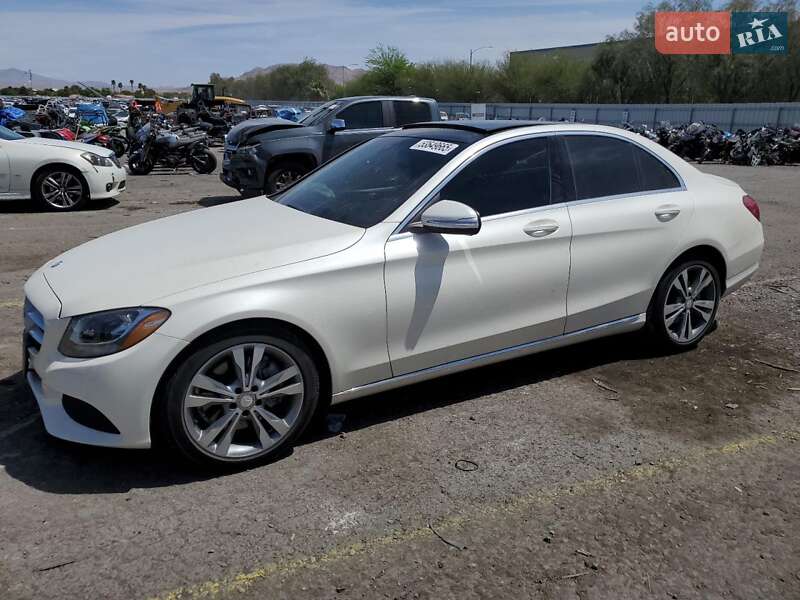 Седан Mercedes-Benz C-Class 2015 в Львові