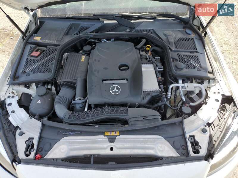 Седан Mercedes-Benz C-Class 2015 в Львові