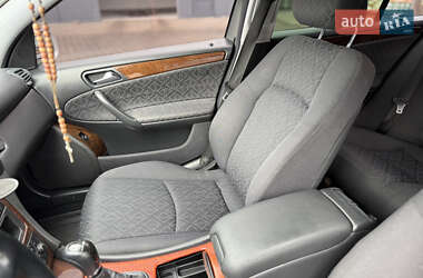Седан Mercedes-Benz C-Class 2001 в 