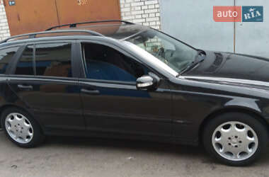 Универсал Mercedes-Benz C-Class 2004 в 